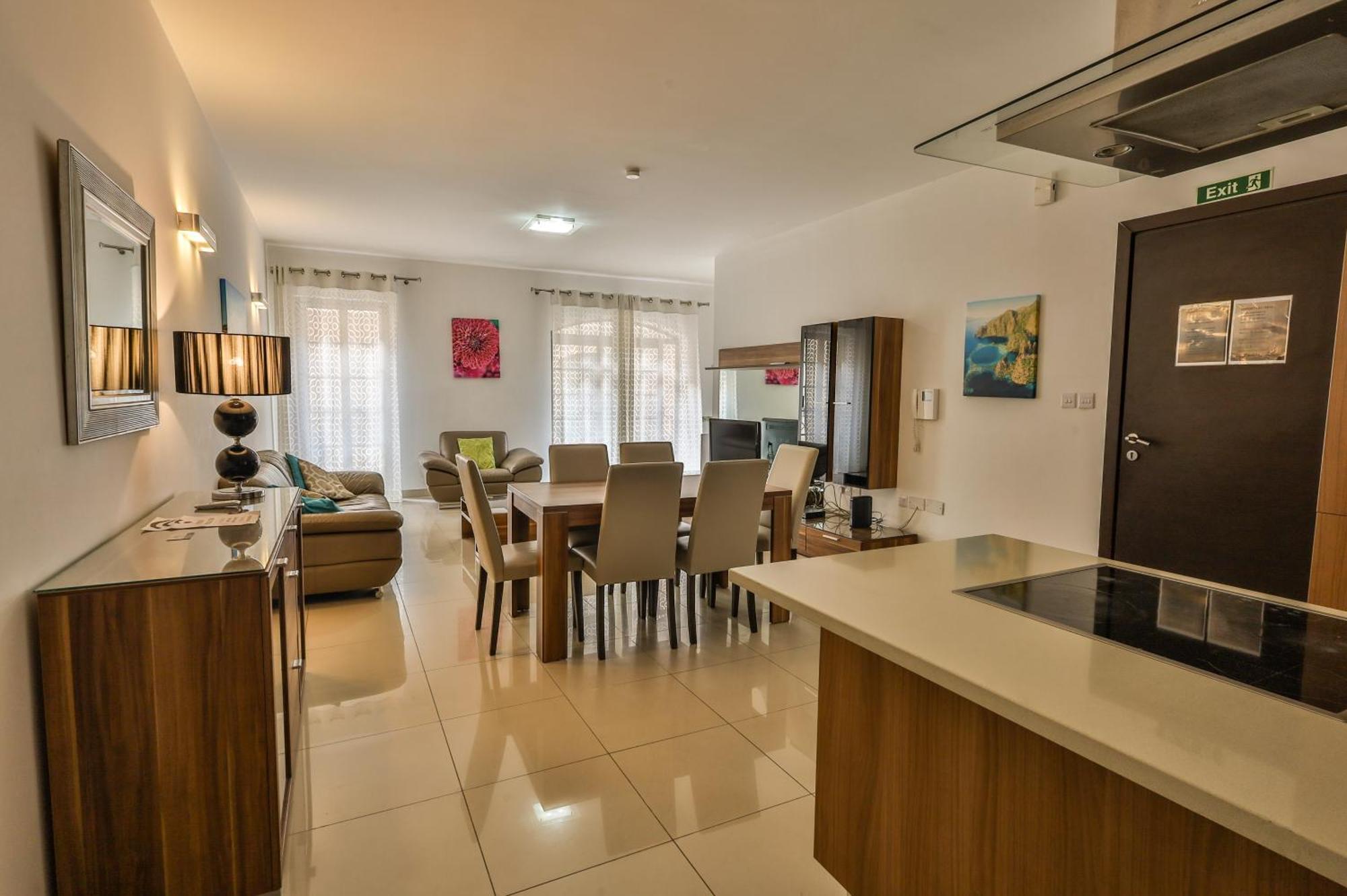 Belmonte Heights Apartment Слима Екстериор снимка
